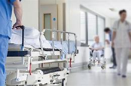 Sanit&agrave; pugliese, &ldquo;Buco da 460 milioni, rischio tagli ai servizi&rdquo;