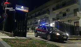 Calci e pugni sul viso e sul corpo della compagna, arrestato