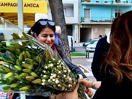 Festa della Mamma, due pugliesi su tre hanno regalato fiori