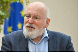 Timmermans: «Acciaio green e turismo per la Taranto del futuro»