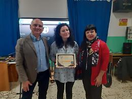 Alla cantautrice Chiara Turco il  Premio "il Sogno parte da qui... come te tra i banchi"

 