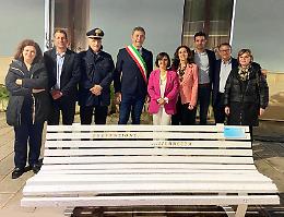 Inaugurata la panchina bianca per i caduti sul lavoro a San Giorgio Jonico 