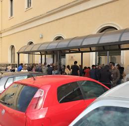 Ufficio tributi al collasso: lunghe code e attese