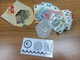 Cocaina e soldi, un 40enne arrestato dalla Polizia di Stato 