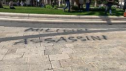 A Taranto scritte contro i militari, l'on. Maiorano: “Gesto vile e inaccettabile”
