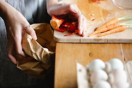 Sprechi alimentari, la Puglia investe quasi 900mila euro per combattere povertà e solitudine