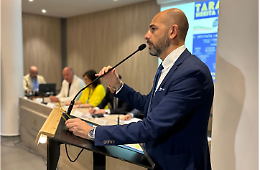 «Basta aggressioni alle forze dell'ordine»