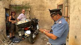 Rubata una moto a due turisti tedeschi, il ritrovamento e la restituzione con le scuse della città
