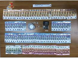Fidanzati spacciatori di cocaina: lui in manette, lei denunciata