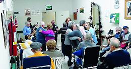 "Riaprire il centro per anziani"