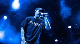 Fabri Fibra live per celebrare vent'anni di rap