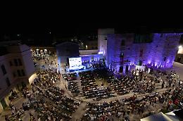 Bisceglie capitale pugliese della cultura con Libri nel Borgo Antico. I video