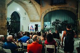 «E' l’ultima serata ma le luci sulla Città Vecchia devono restare accese»