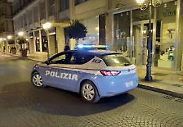 Spaccio hi-tech tra adolescenti, due minori arrestati