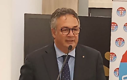 «È l’ora di smetterla con le polemiche. Si cominci a dotare la città di tutta l’impiantistica sportiva necessaria»