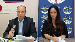 «Città invasa dalle blatte»
