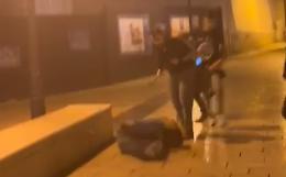 Turista pestato nella piazza della movida di Bari nella notte di Halloween. Il video