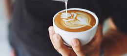Caro colazione, +57% in quattro anni: a Bari i rincari colpiscono pane, latte e caffè