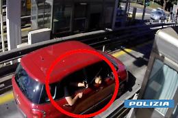 Assalto ai tifosi tarantini, raffica di Daspo e denunce
