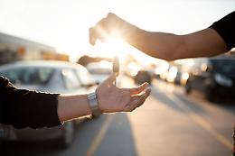 Acquistare auto da privati: cosa fare per tutelarsi al meglio