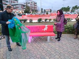 Massafra, panchine artistiche contro la violenza sulle donne