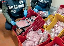 Gravi carenze igieniche, chiusa una kebabberia