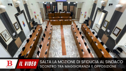 Salta il Consiglio sulla sfiducia, scontro tra maggioranza e opposizione 
