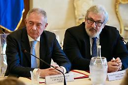 Emiliano rilancia: "Ecco i soldi della Regione per l'indotto"