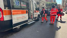 «Correte, un uomo si sta gettando dal secondo piano», scattano i soccorsi: salvato dagli operatori del 118