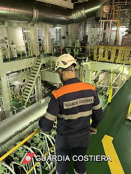 Monitoraggio ambientale, verifiche sulle navi mercantili