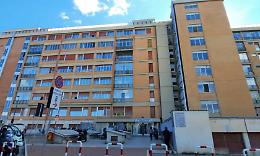"Picchiato dal figlio mentre curavo il padre in ospedale. Ora è già libero di tornare in corsia"