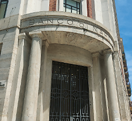 Ex Banco di Napoli e non solo: nuove aperture al Borgo