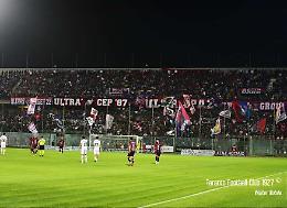 Il Taranto supera anche il Picerno e avanza nei playoff. I video dei tifosi