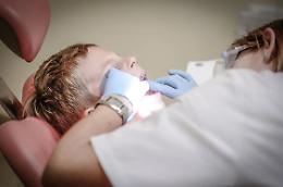 Cure odontoiatriche gratuite ai più fragili