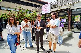 Pochi alloggi e senza servizi, a Bari il flash mob per la campagna sulla cittadinanza universitaria. Le foto