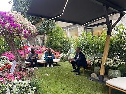 Inaugurata a Bari la nona edizione di "Primavera Mediterranea", fiorisce il centro murattiano. Le foto