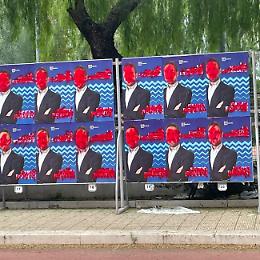 Manifesti elettorali imbrattati di vernice rossa, Romito: «Non ci abbatteranno»
