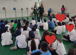 Alunni a lezione di sicurezza stradale. Le foto