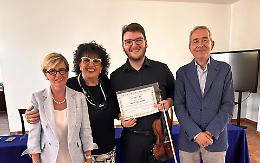 Consegnata borsa di studio "Gruppo Donne per la città"