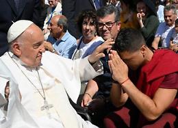 Da Papa Francesco il volto storico di Giorgio Armani,  Fabio Mancini