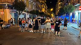 Manca la corrente elettrica, famiglie occupano la strada
