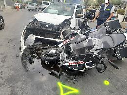 Schianto frontale auto contro moto a Tramontone, un ferito