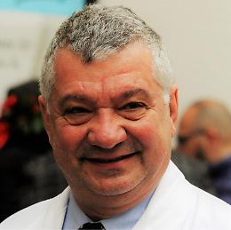 Muore per un malore in spiaggia Vito Procacci, il Primario del Pronto Soccorso del Policlinico di Bari