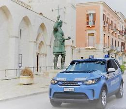 Rapina un supermercato, ma invece di portare via la cassa preleva un pc