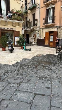 Accoltellato dopo una lite a Bari Vecchia, fermato un giovane