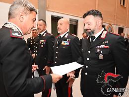 Lotta alla criminalità, consegnati gli encomi ai Carabinieri Bat. Le foto