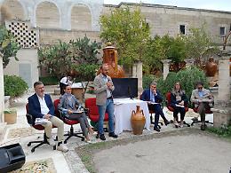 "Passerella Mediterranea": arte, cultura e artigianato nel nome delle donne