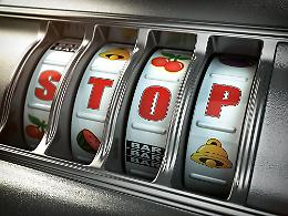 Scoperta una sala giochi abusiva: sequestri e multe per oltre 70mila euro