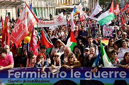 Bari dice "Stop alle Guerre", migliaia in piazza