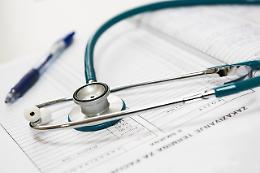 "Il tumore, la paura, e dei medici straordinari: così la sanità tarantina ci ha ridato speranza"
